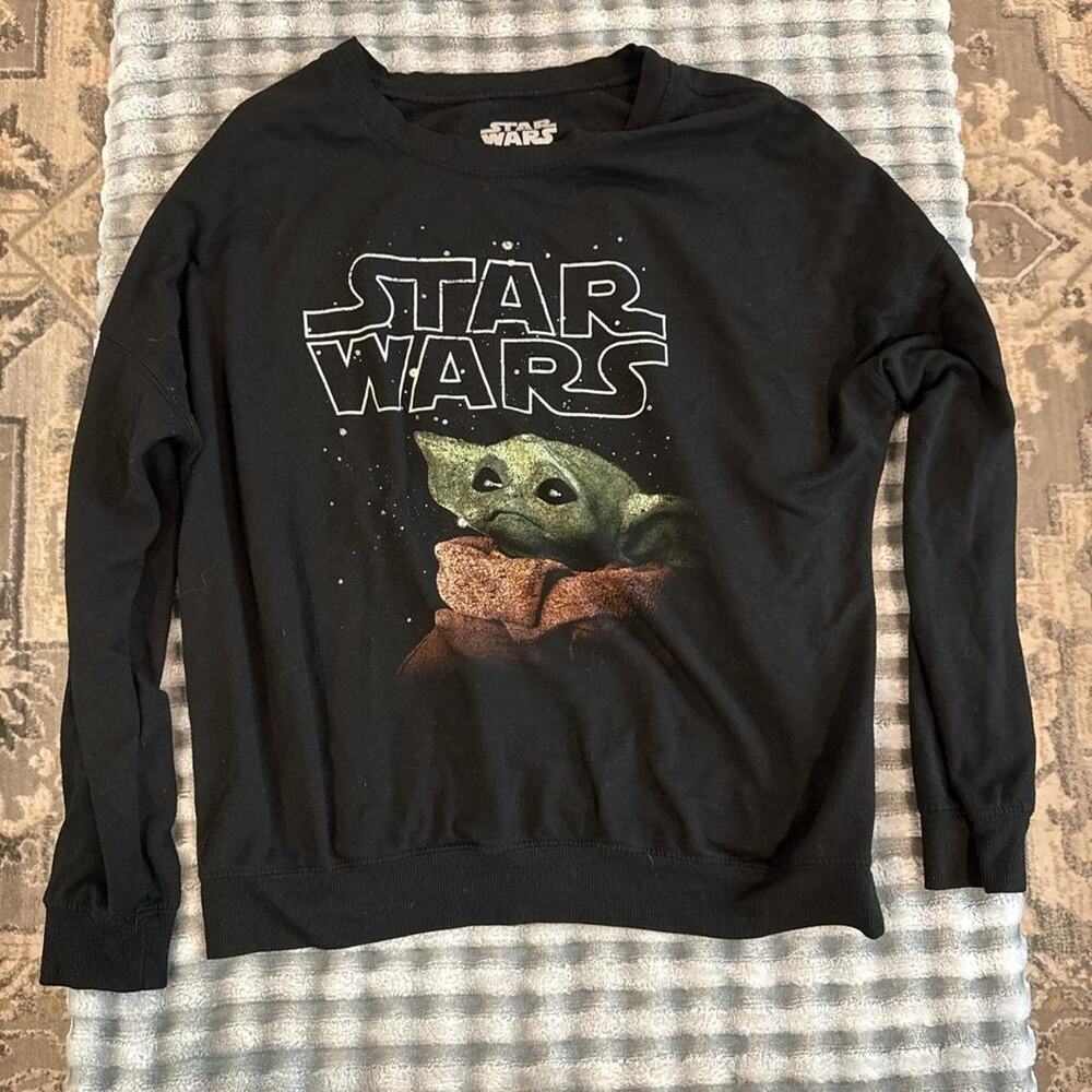 Black star wars crewneck with